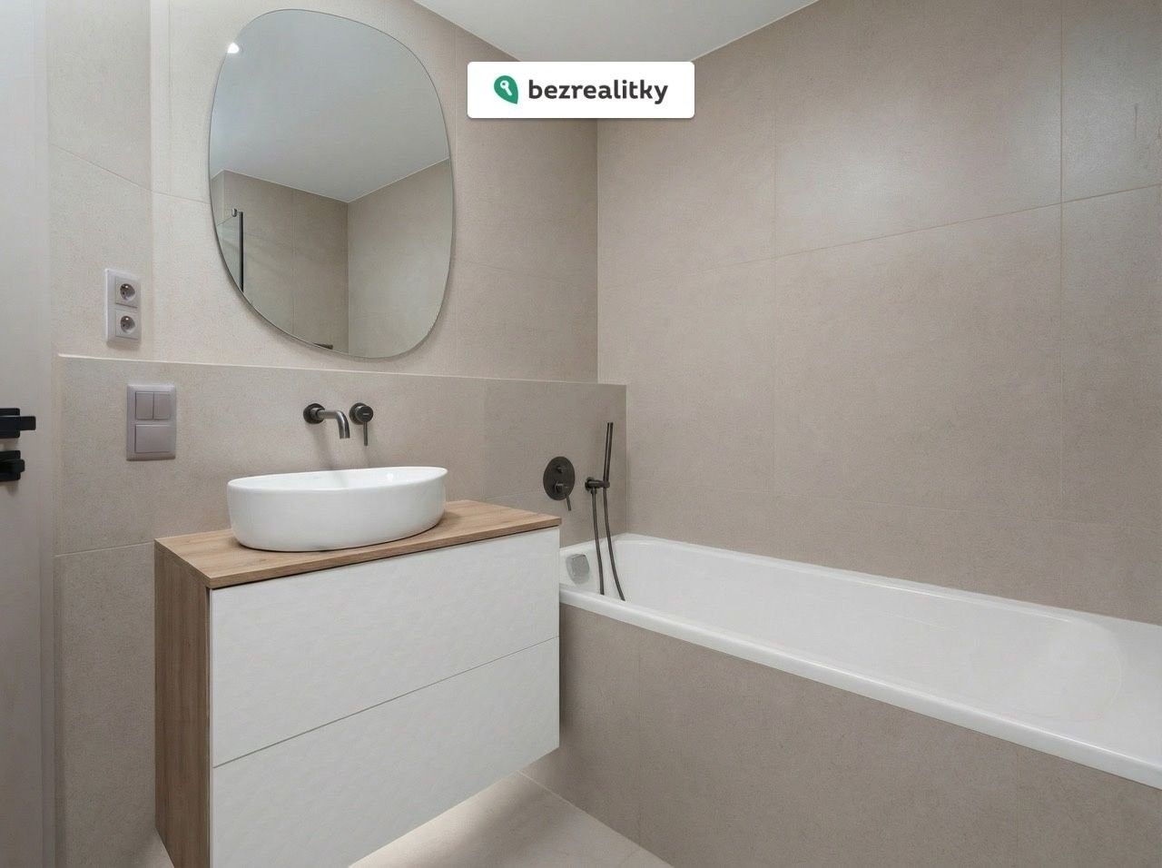 3+kk, Dr. Horákové, Poděbrady, 86 m²