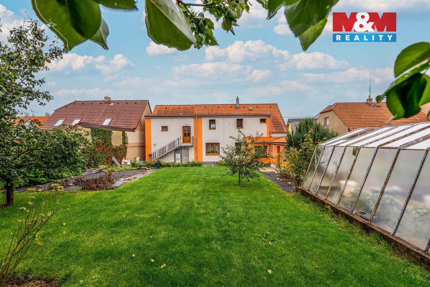 Rodinné domy, Prostřední, Hostivice, 203 m²