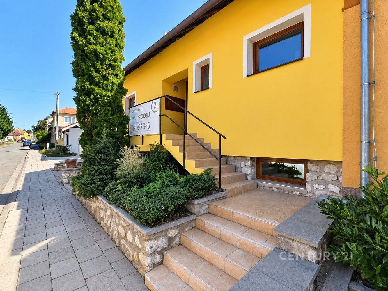 Rodinné domy, 1. května, Mikulov, okres Břeclav, 210 m² - 1