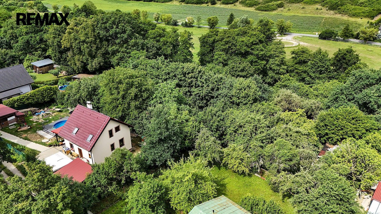Zahrada, 740 m²