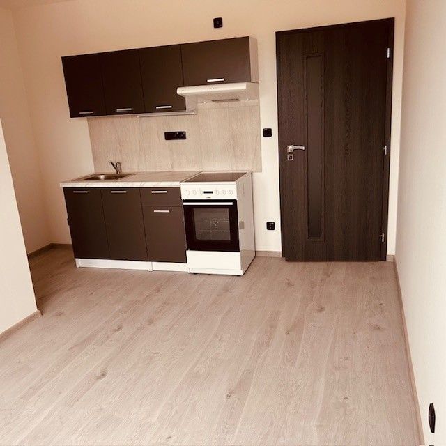 Byty, Kladno, 272 01