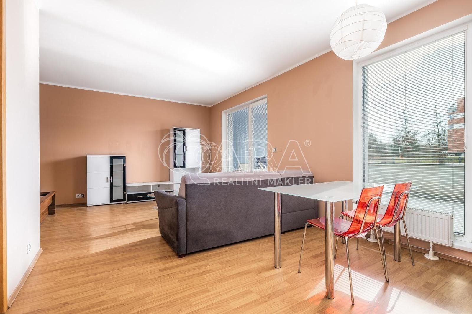 Pronájem byt 1+kk - Chlebovická 734, Praha, 65 m²