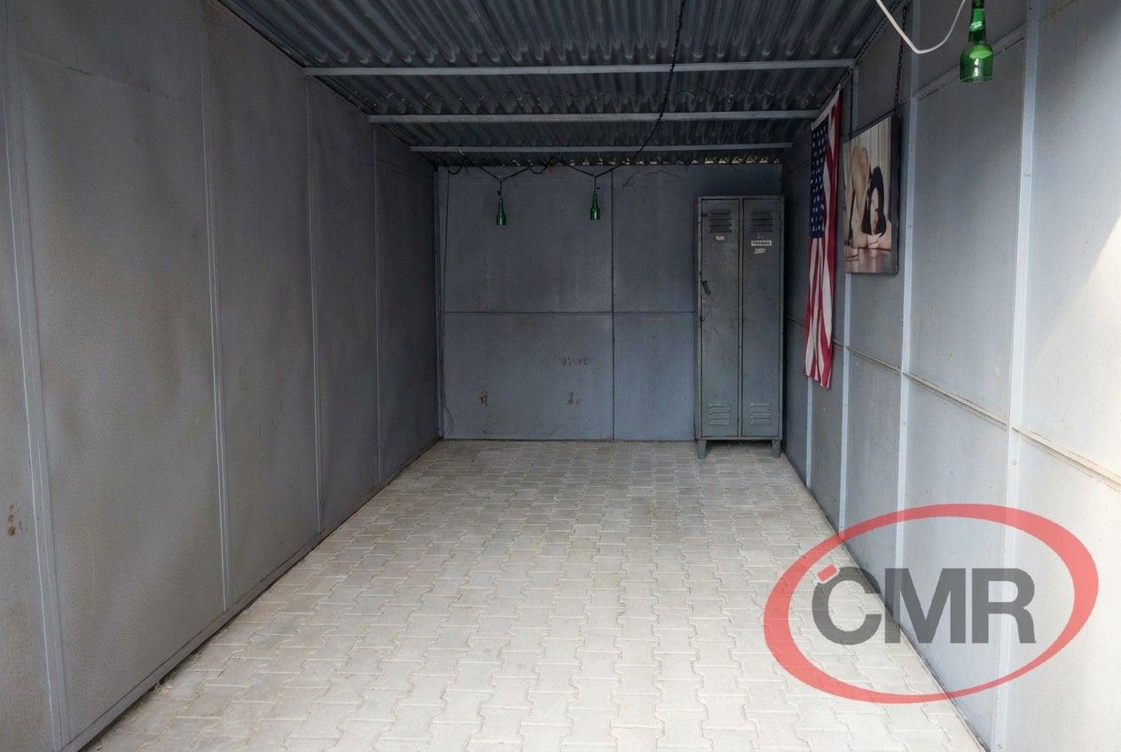 Pronájem garáž - Praha, 14 m²