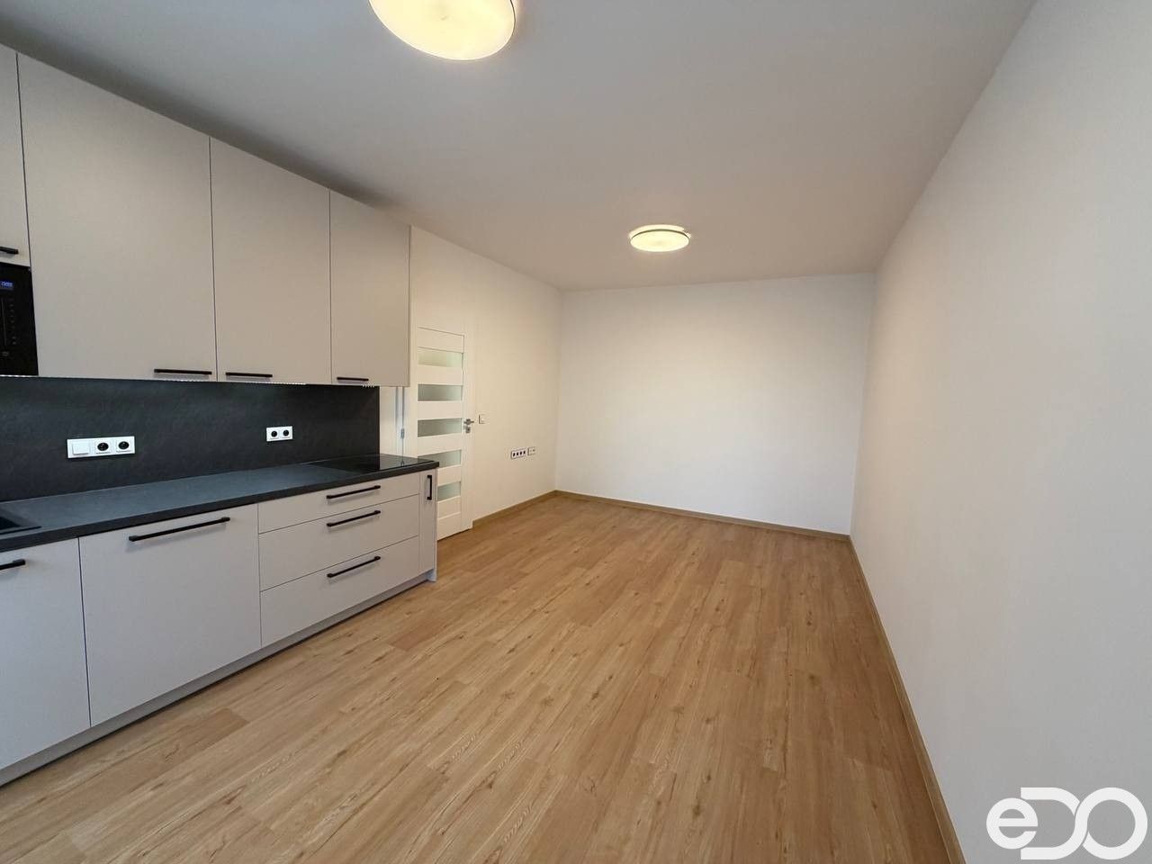 Pronájem byt 2+kk - Hradištní, Chrudim, 42 m²