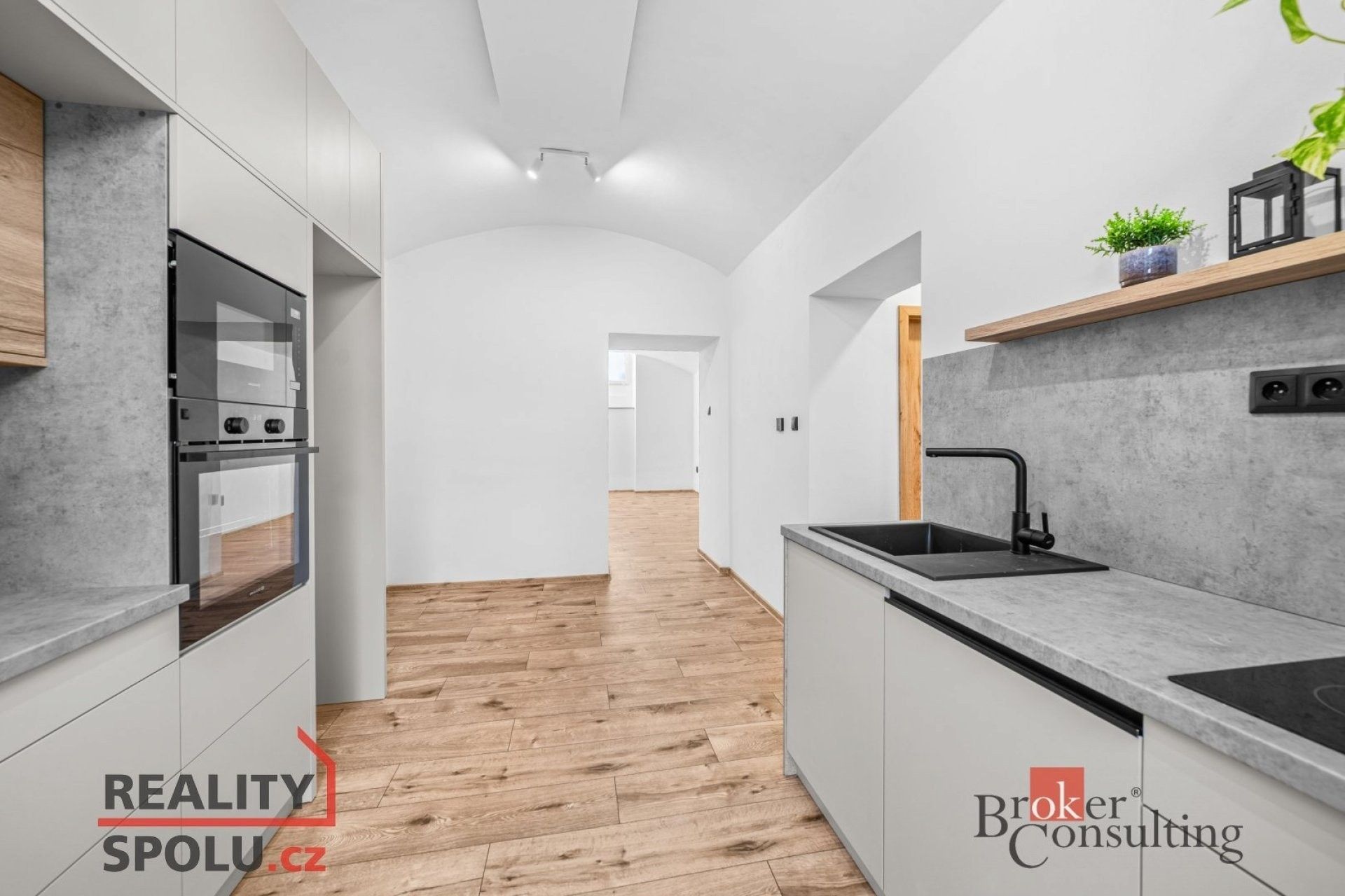 Prodej byt 2+1 - Křížkova, Plzeň, 56 m²