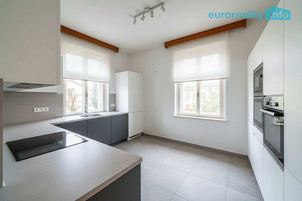 Prodej činžovní dům - Dukelská, Kraslice, 267 m²