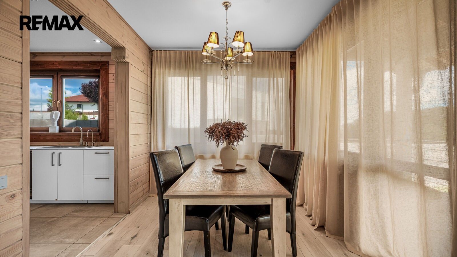 Rodinný dům · 226 m² · Petrovy Vrchy 79, Popovičky Chomutovice - 3