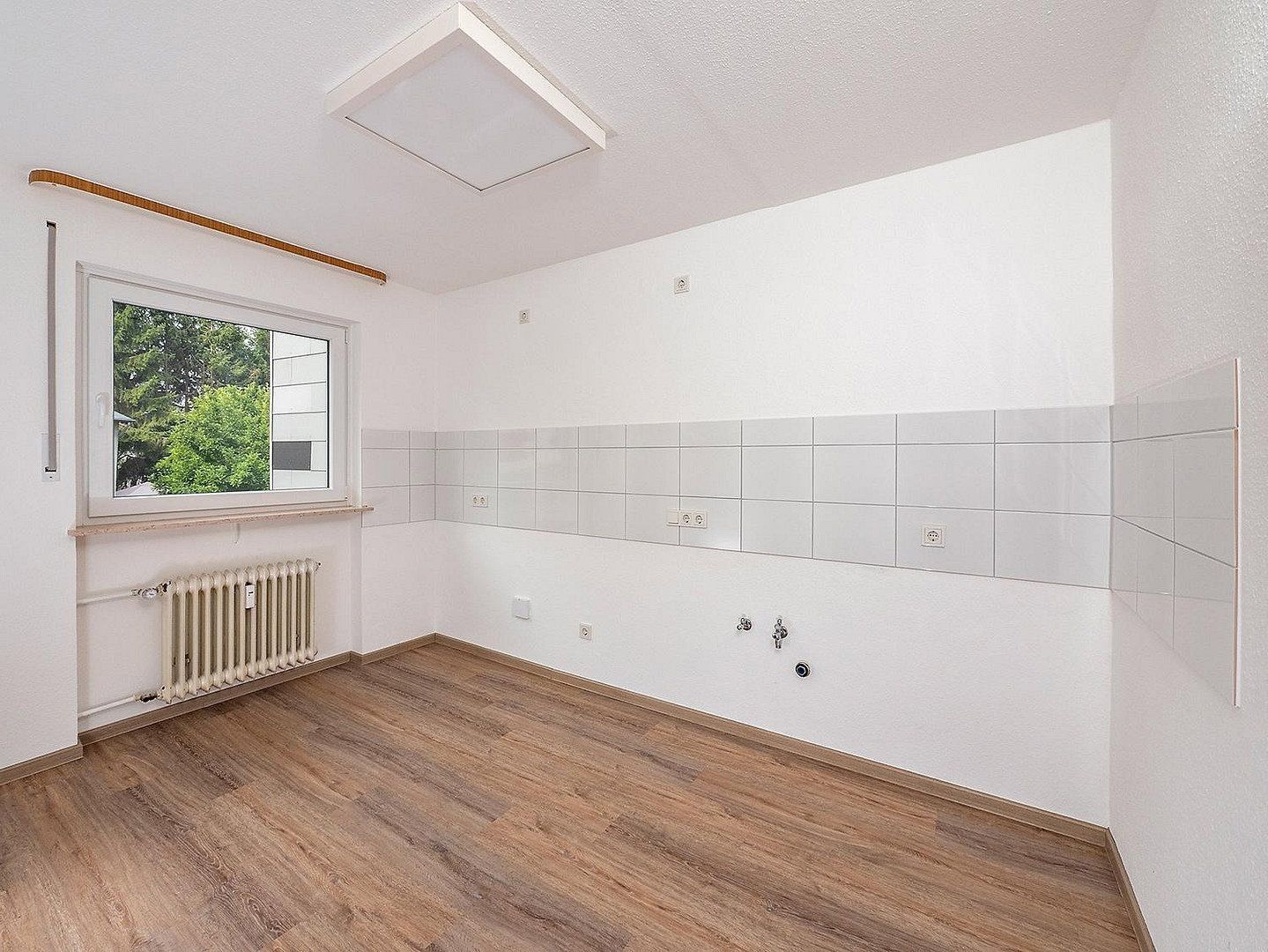 Pronájem byt 2+1 - Hohenzollernstraße 9, , Země Sársko, 54 m² - 5