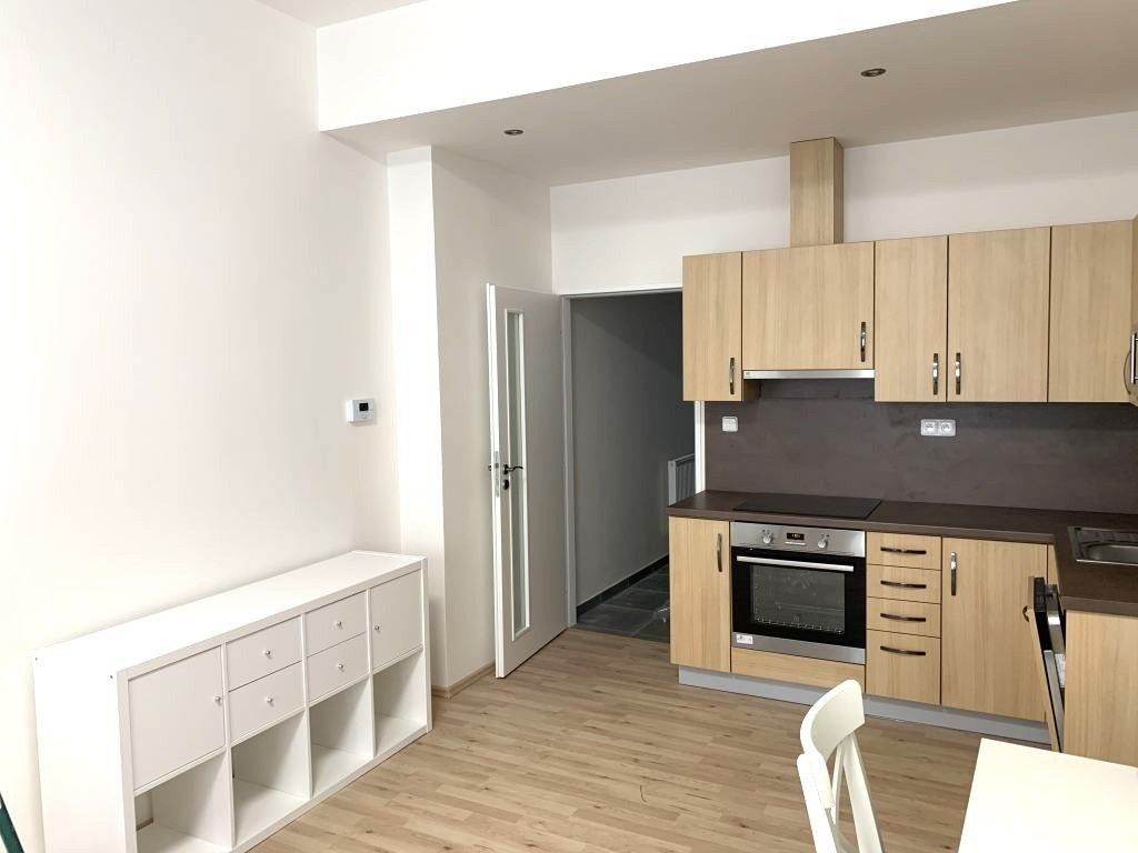 2+kk, Ostrovní, Praha - Nové Město, 70 m² - 1