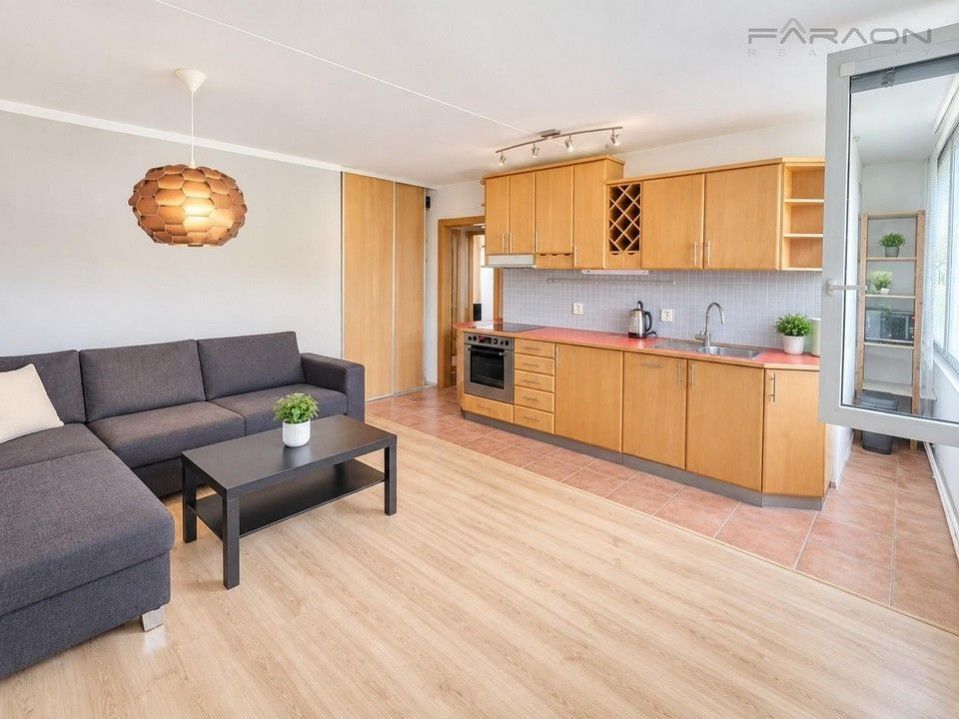 3+kk, Molákova , Praha Karlín, 55 m² - 2