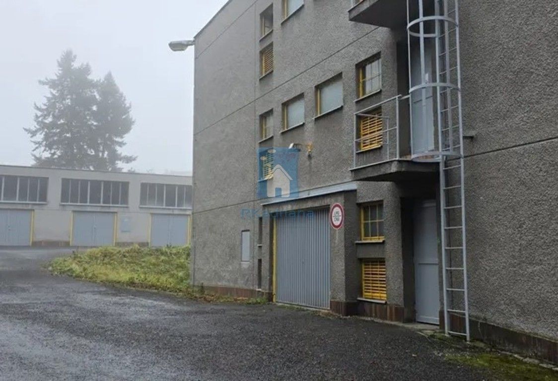 Prodej garáž - Ke Špitálskému lesu, Plzeň, 14 m²