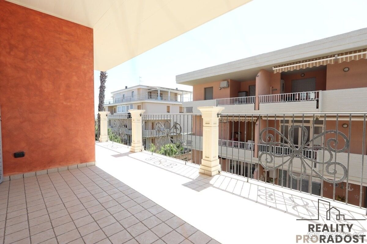 Prodej byt - 987 66, Zahraničí