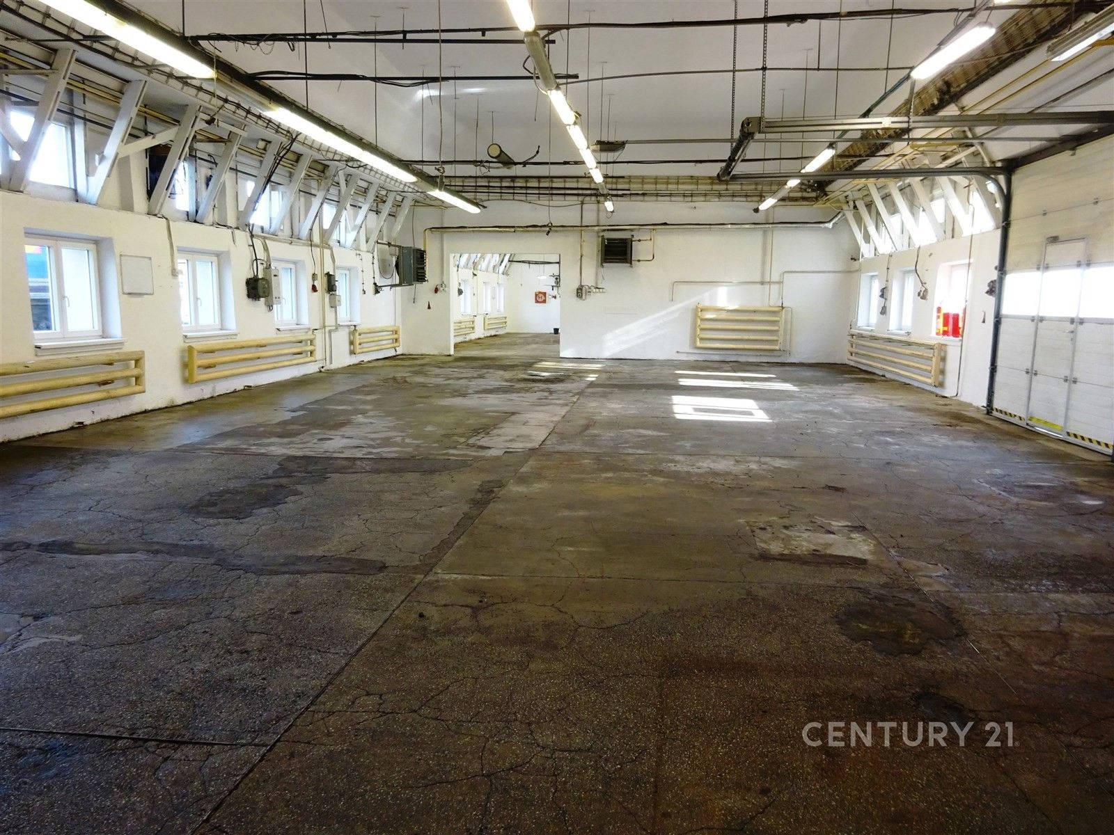 Výrobní prostory, Nábřeží, Zlín, 482 m²