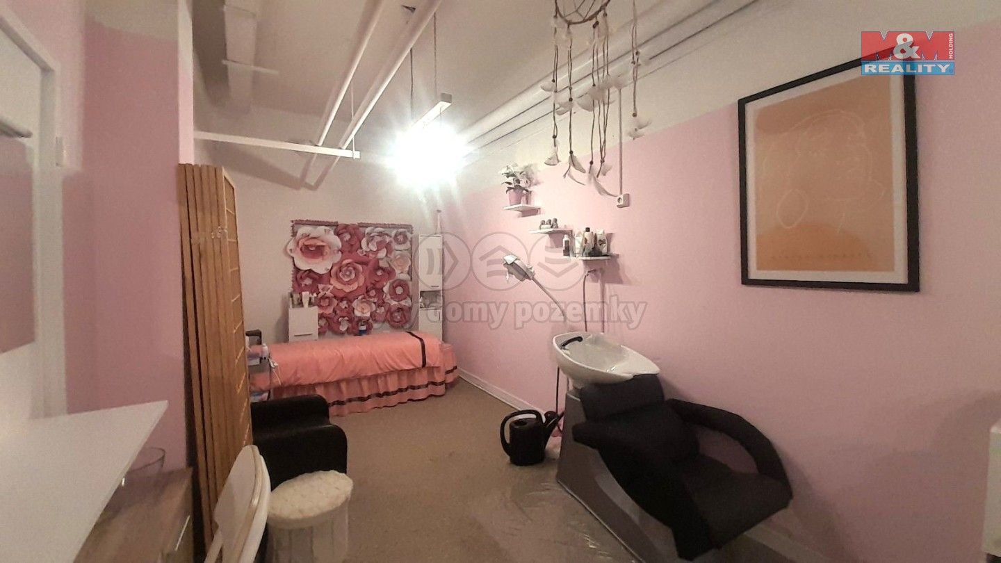 Pronájem obchodní prostory - 28. října, Česká Lípa, 26 m²