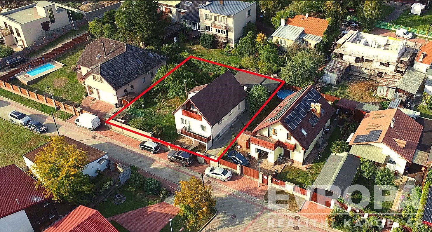 Rodinné domy, K rybárně 2395, Praha Horní Počernice, 193 m² - 2
