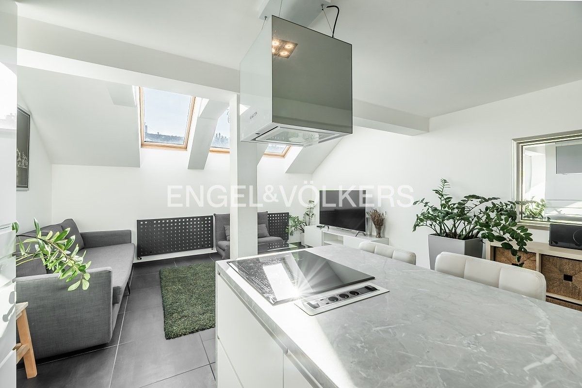 2+kk, Na bělidle 910, Praha, 57 m²