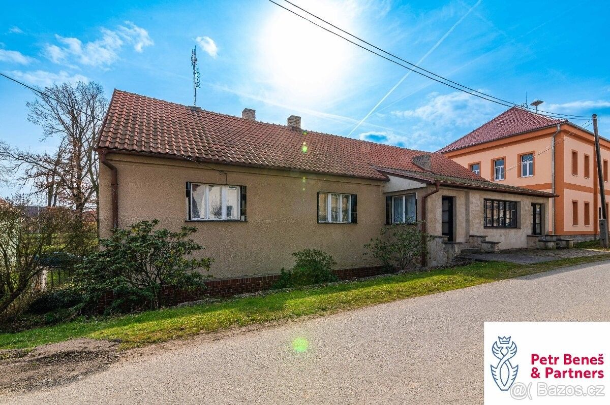 Prodej dům - Mutějovice, 270 07, 382 m²