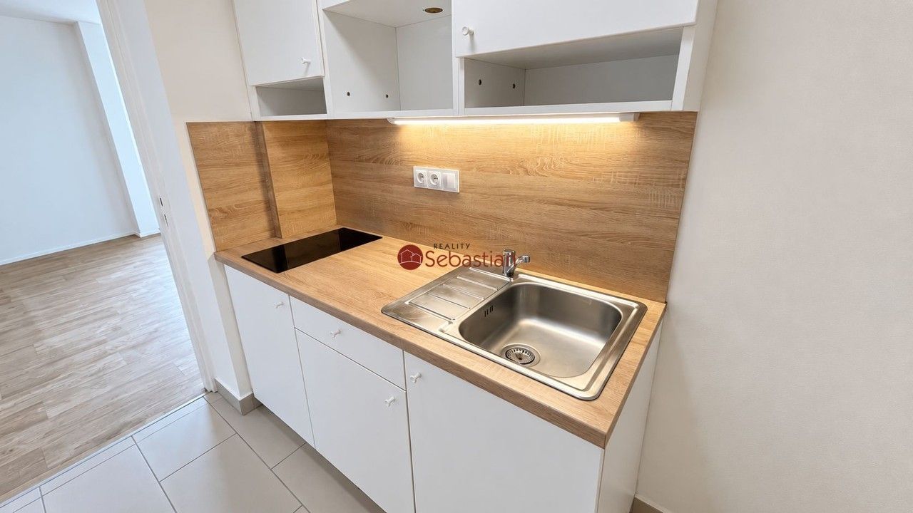 Byt 1+1 · 41 m² · Antonína Sochora 1516, Teplice Trnovany - 3