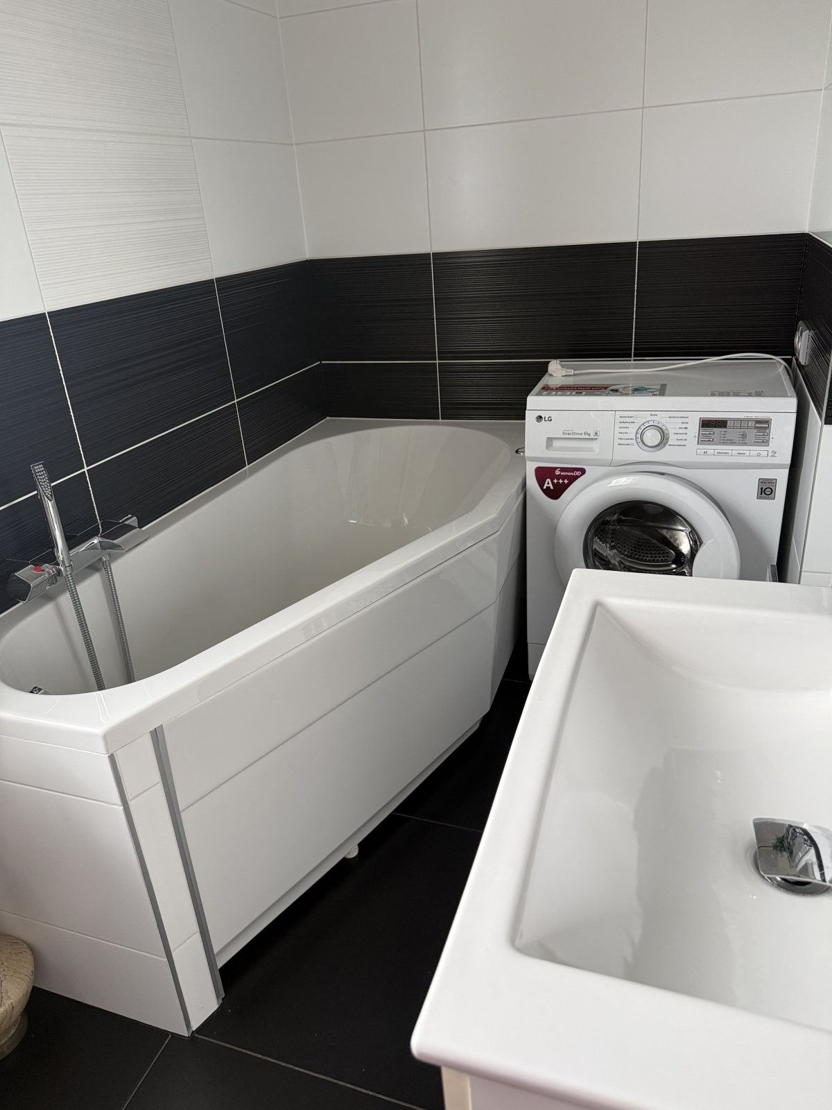 Rodinný dům · 429 m² · U Jezu, Ostrava - 4
