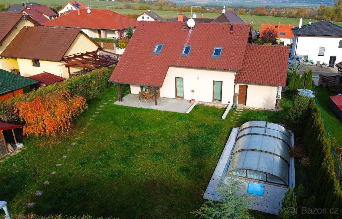 Rodinné domy, Stochov, 273 03