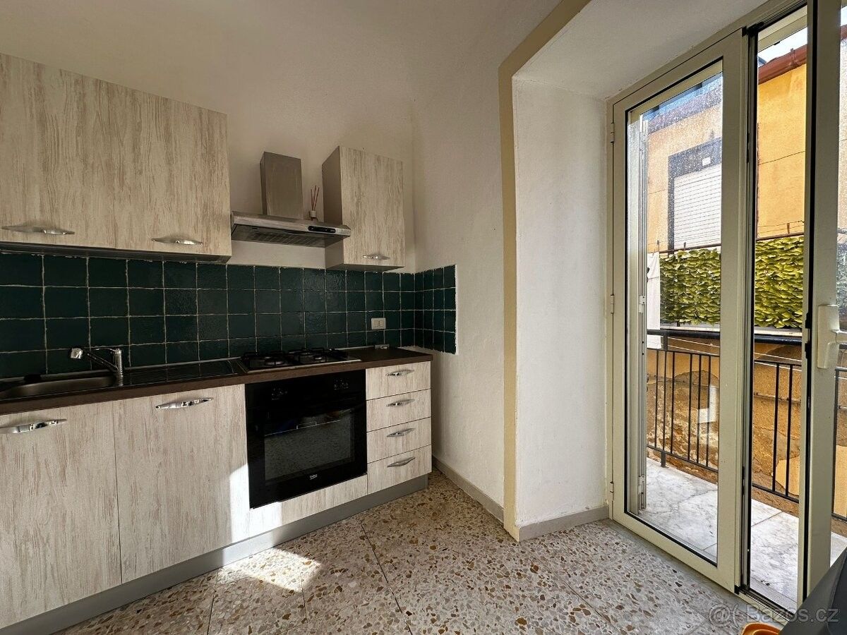 Prodej byt - 987 66, Zahraničí