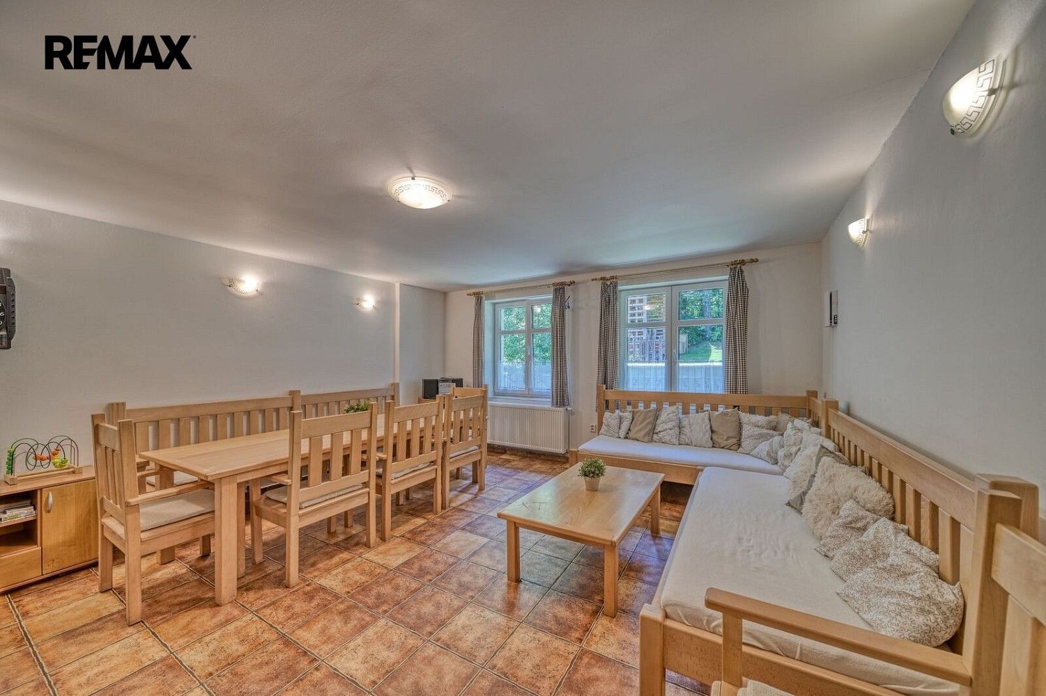 Rodinné domy, Radvanice, okres Trutnov, 215 m² - 2
