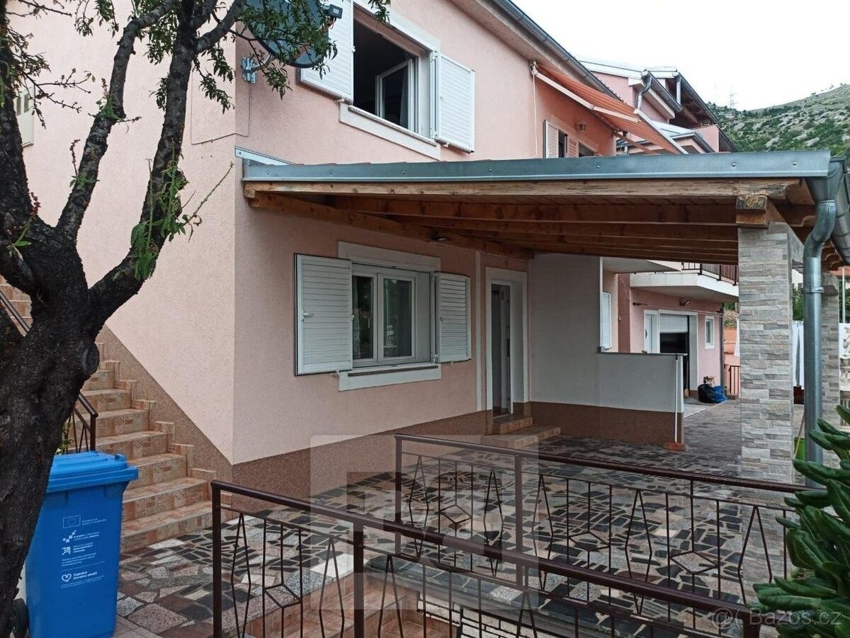Prodej rodinný dům - 987 66, Zahraničí - 5