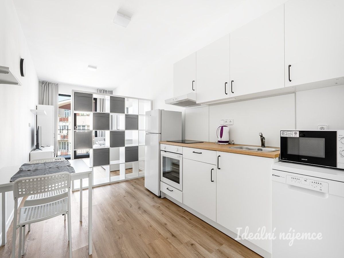 1+kk, Jordánská, Praha, 27 m²