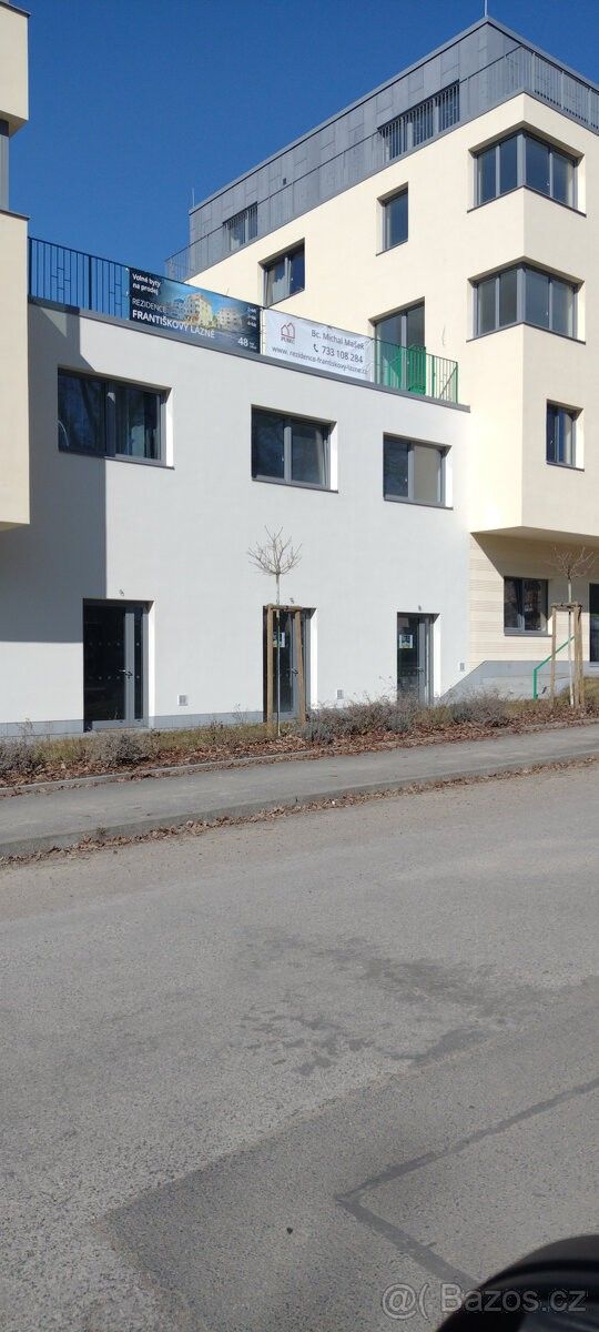 Obchodní prostory, 253 03, Praha - západ