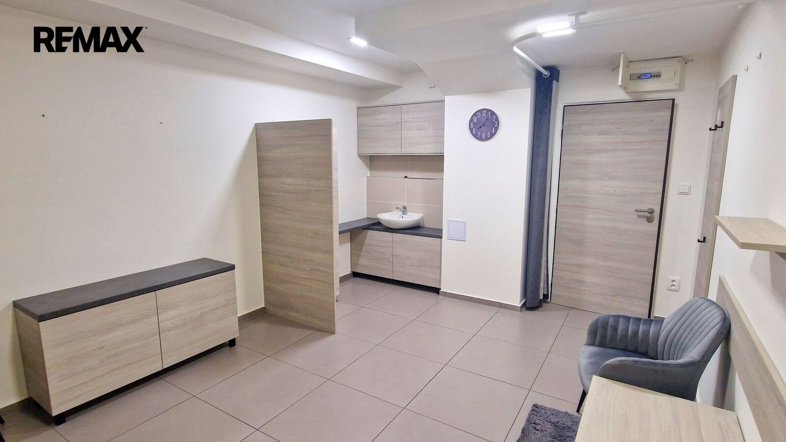 Obchodní prostory, Pěkná 699, Brno Chrlice, 16 m²