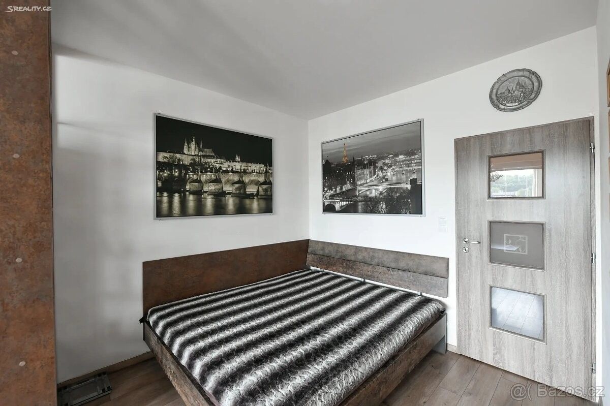 Pronájem byt - Praha, 180 00