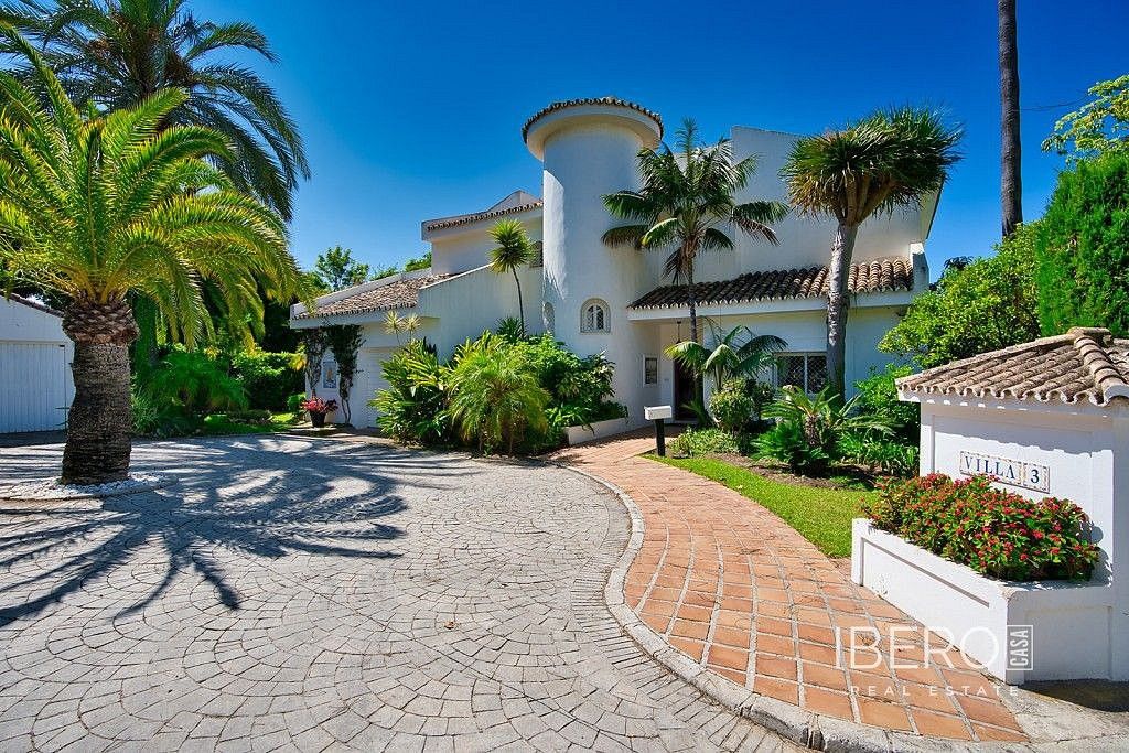 Prodej rodinný dům - Marbella, ES, 350 m² - 2