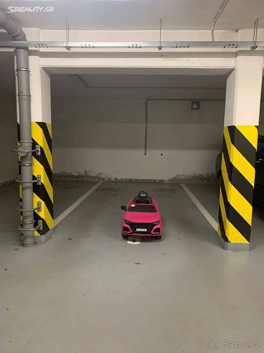 Pronájem garáž - Praha, 150 00