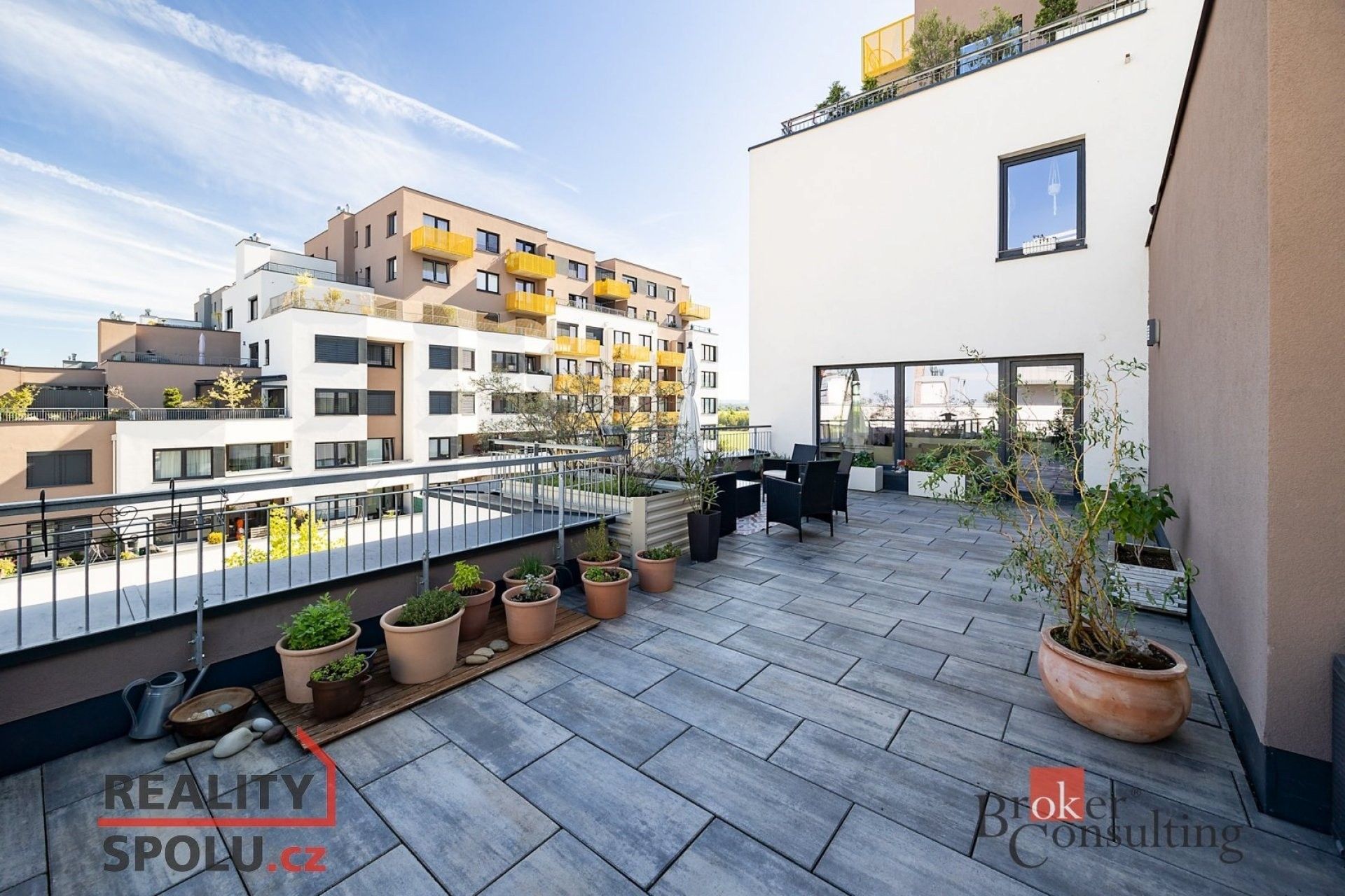 3+kk, Honzíkova, Praha, 97 m²