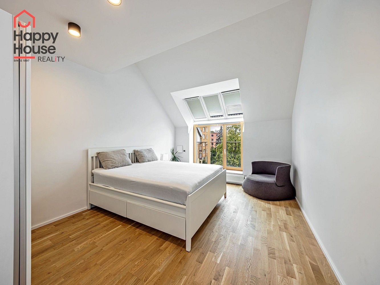 Byt 2+kk · 57 m² · Praha, Hlavní město Praha - 4
