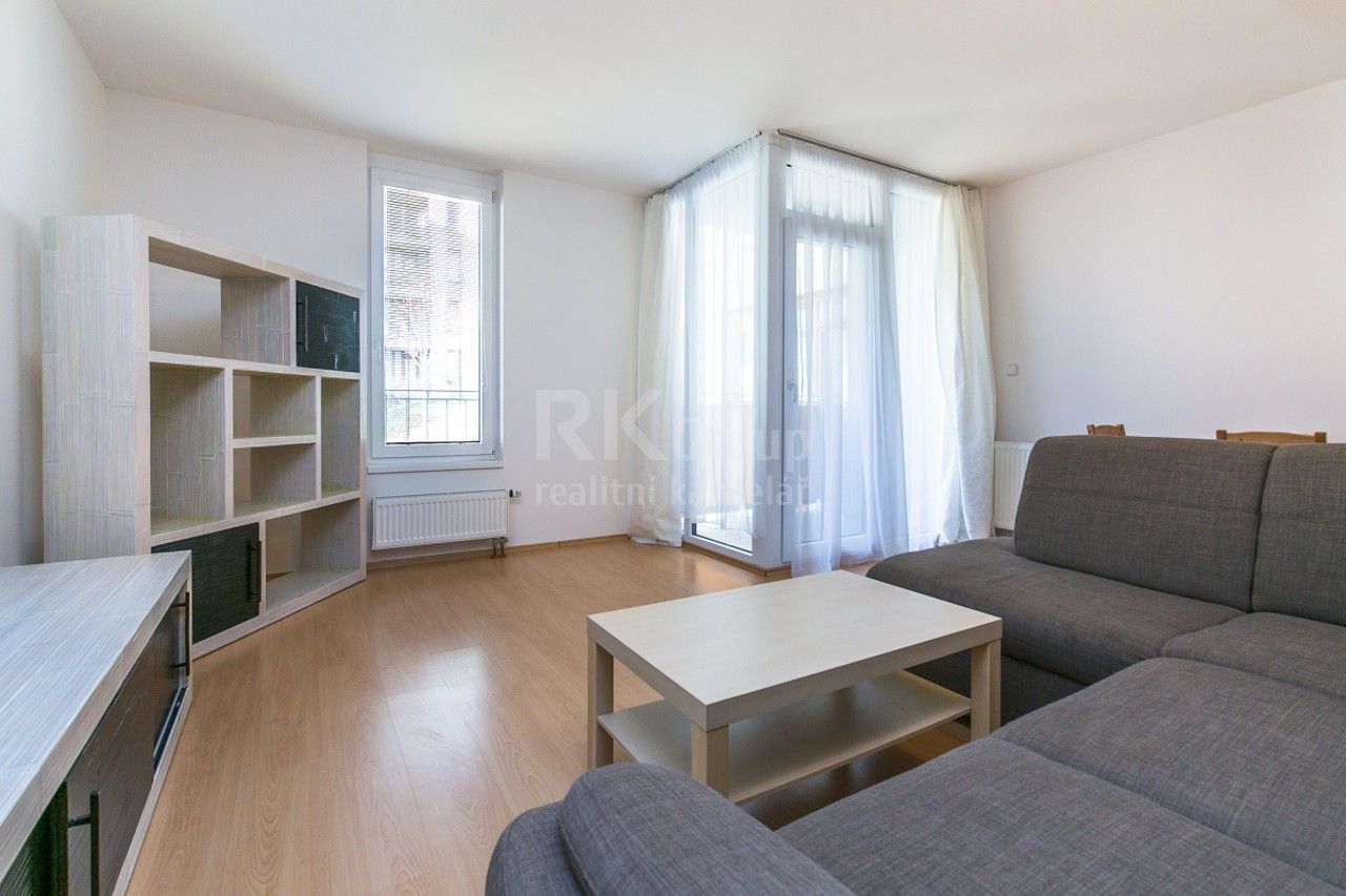 Pronájem byt 2+kk - Na Horizontu, Králův Dvůr, 66 m²