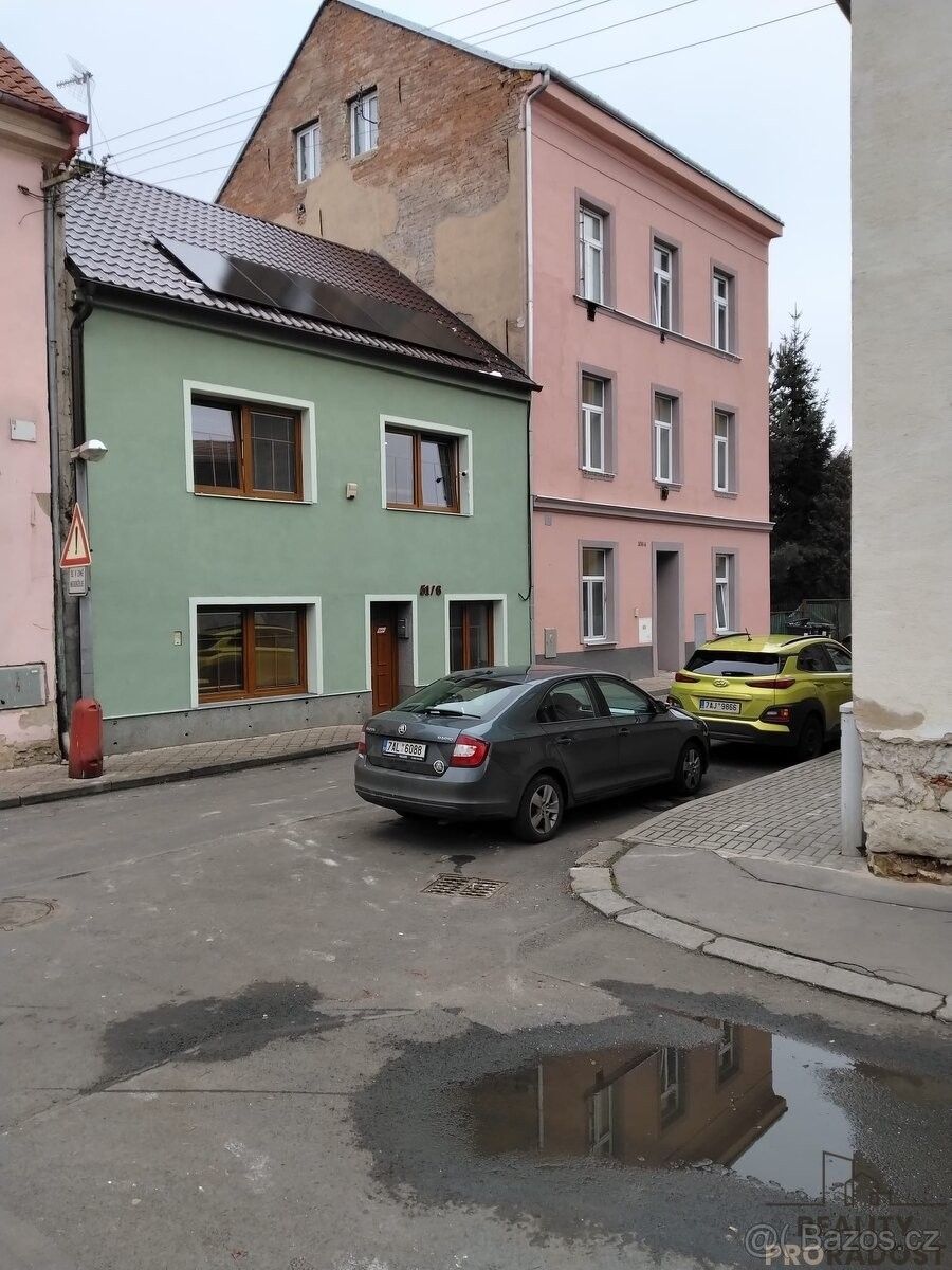 Rodinné domy, Trmice, 400 04