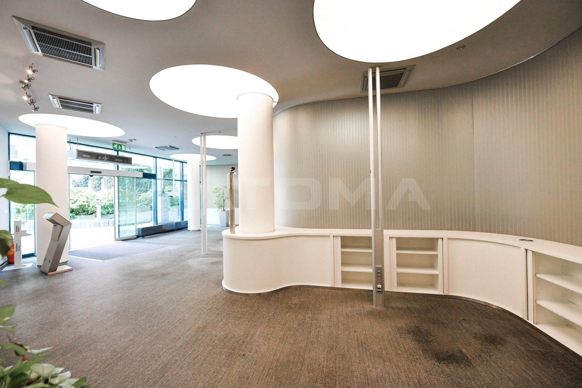 Pronájem obchodní prostory - Na poříčí, Praha, 408 m²