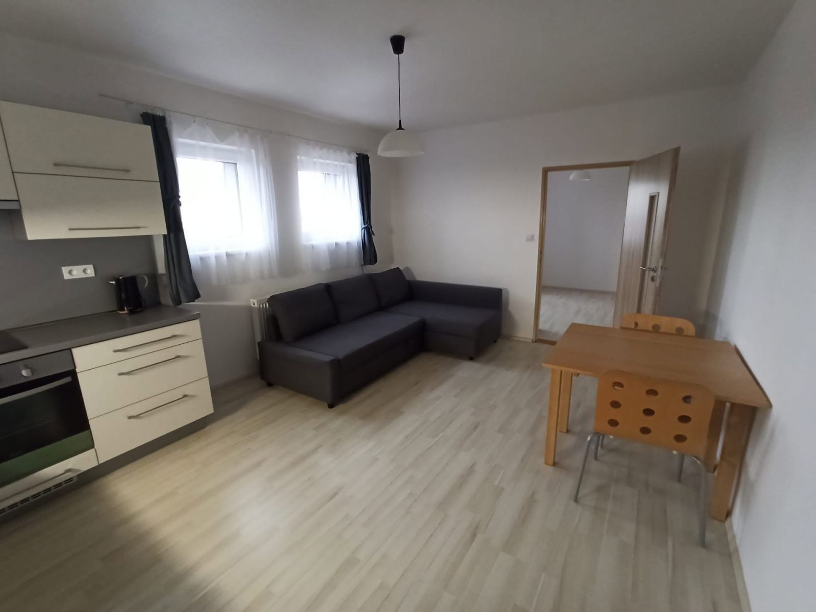 Byt 2+kk · 40 m² · Školská, Pardubice - Ohrazenice, Pardubický kraj - 4