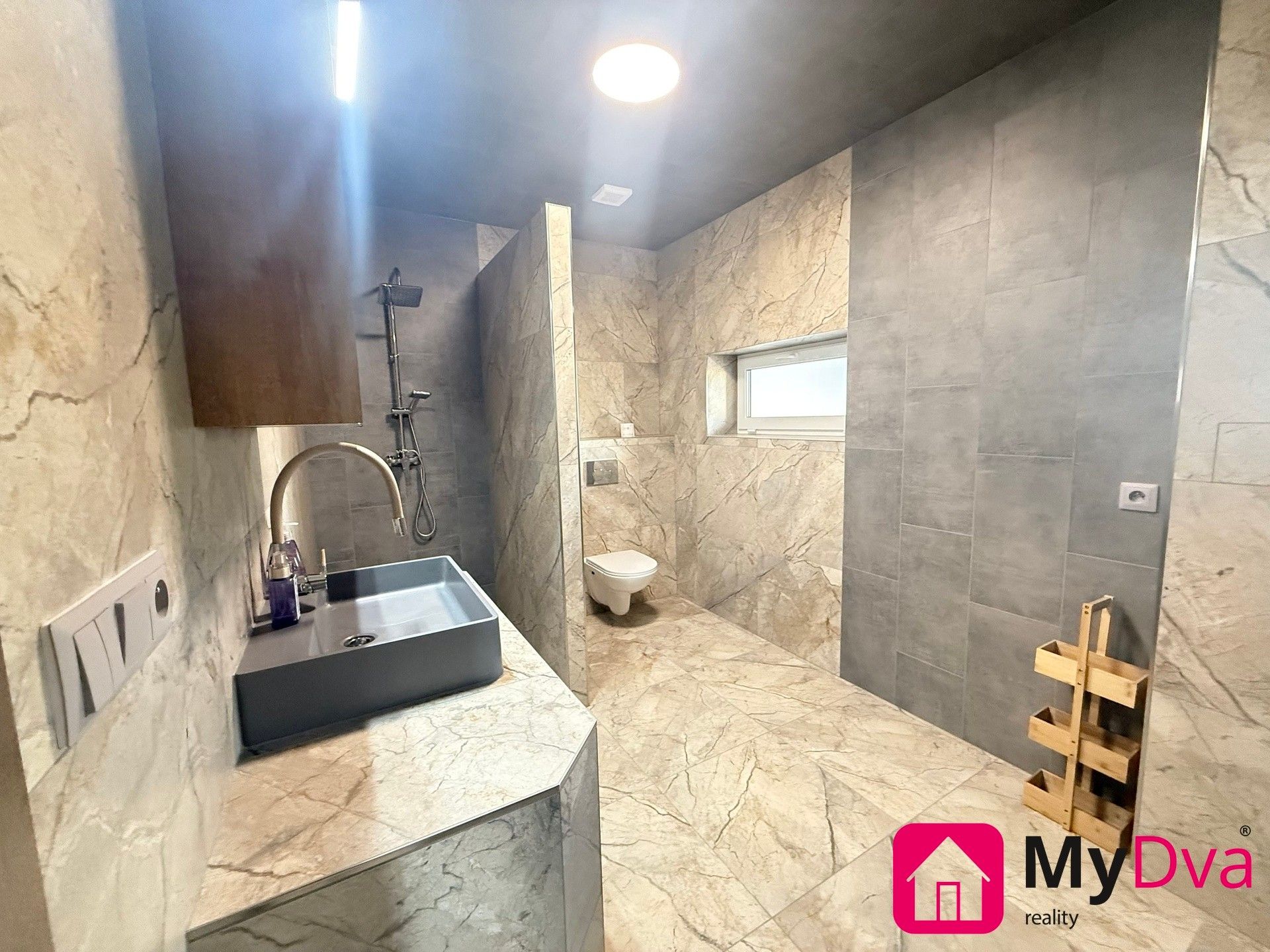Pronájem byt 2+kk - Vesce, Moravské Budějovice, 62 m² - 5