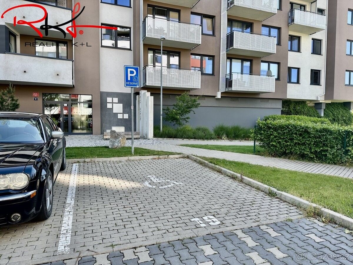 Garáže, 111 01, Praha 10