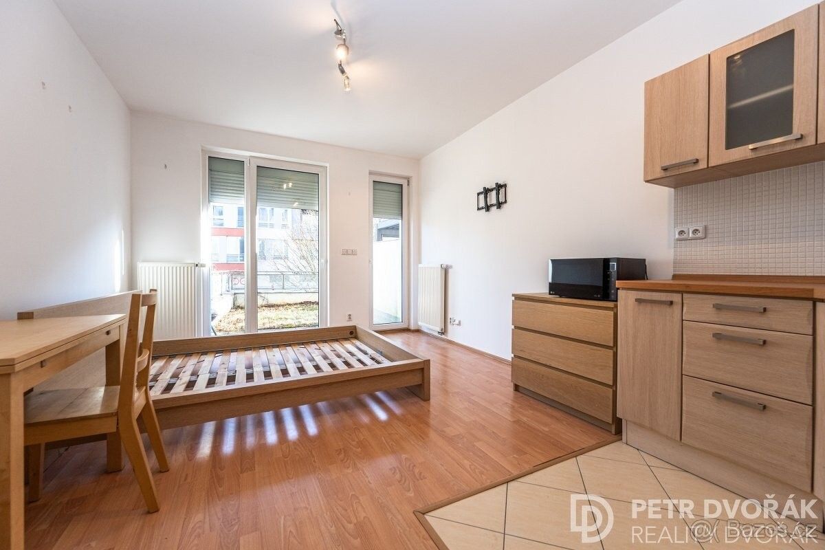 Prodej byt 1+kk - Praha, 155 00, 24 m²