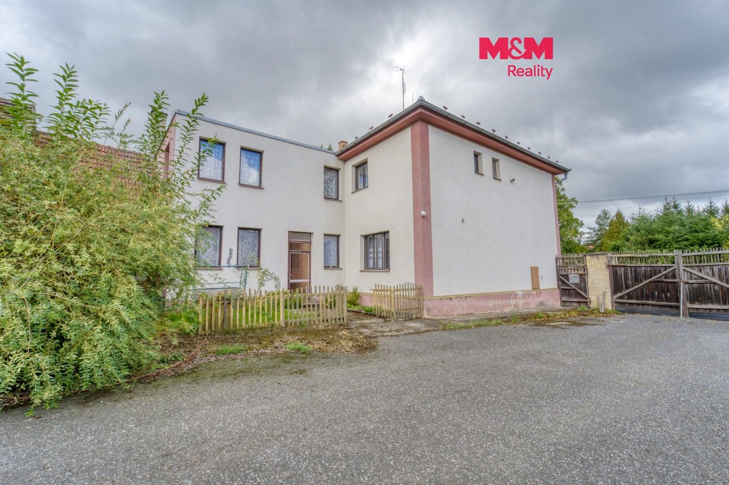 Rodinné domy, Ježovy, 315 m² - 1