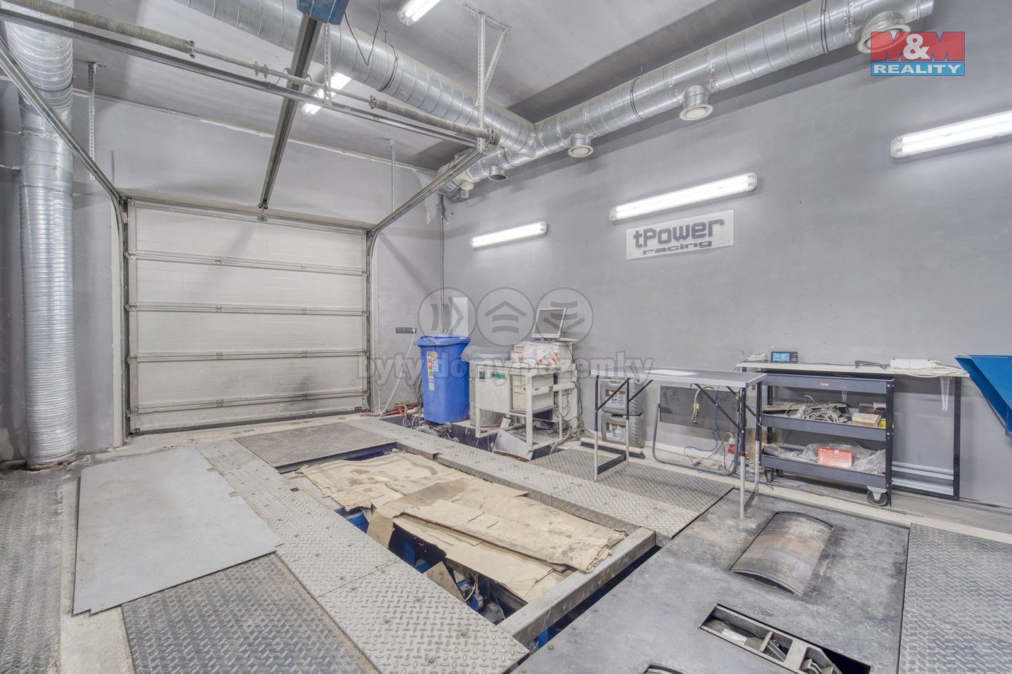 Pronájem obchodní prostory - Plzeňská, Králův Dvůr, 189 m²