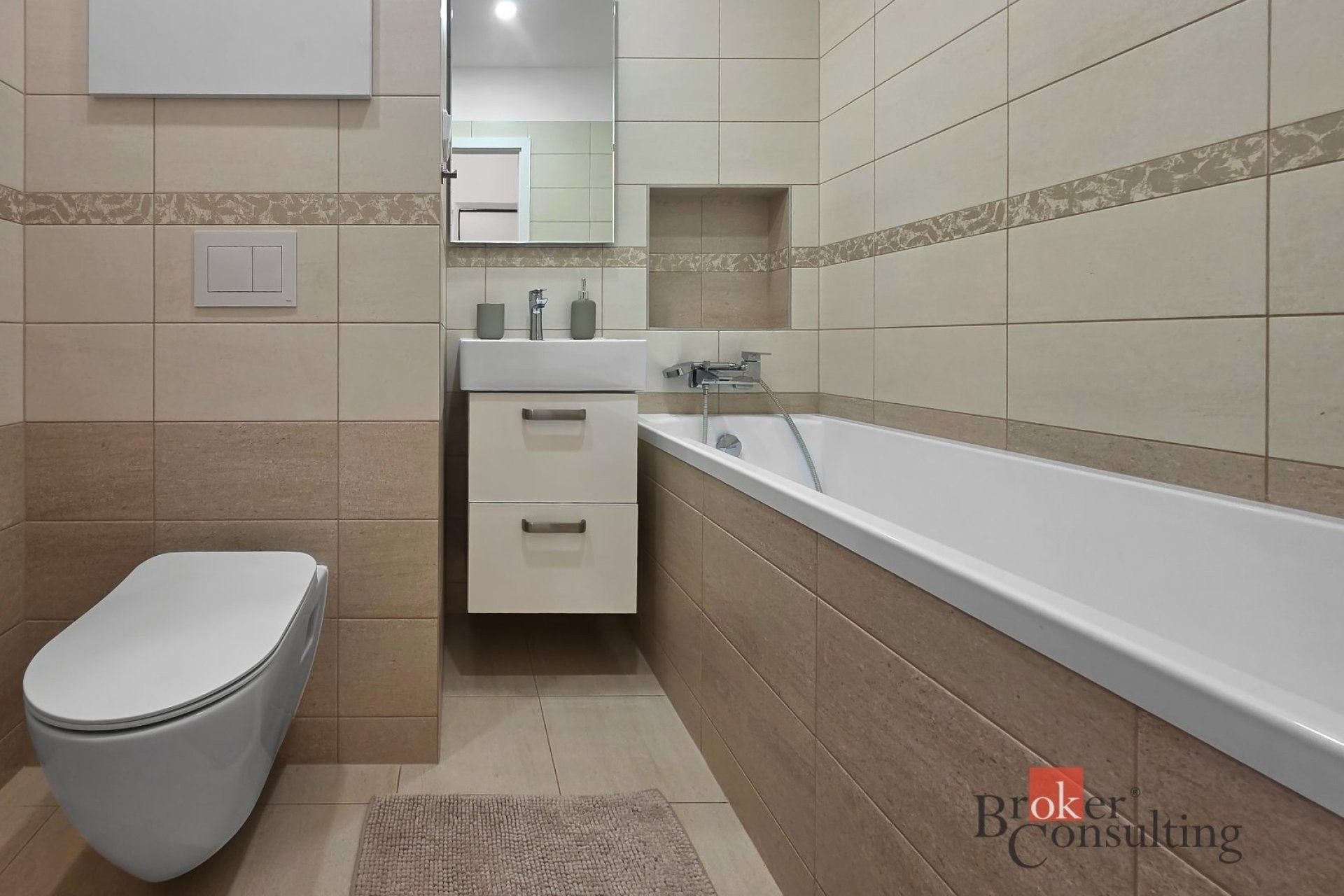 Byt 1+1 · 39 m² · Manětínská, Plzeň - 3