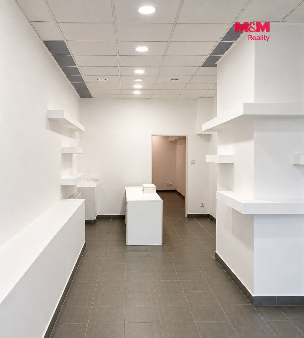 Obchodní prostory, Smilova, Pardubice, 63 m² - 2
