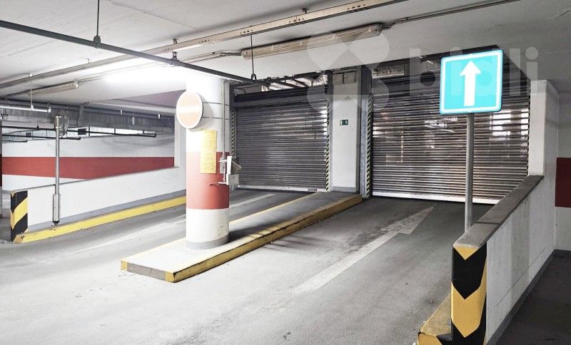 Garáž · 14 m² · Lukášova 188, Praha Žižkov - 4