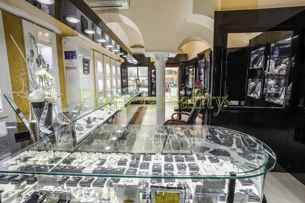Činžovní dům · 350 m² · Lázeňská, Karlovy Vary - 4