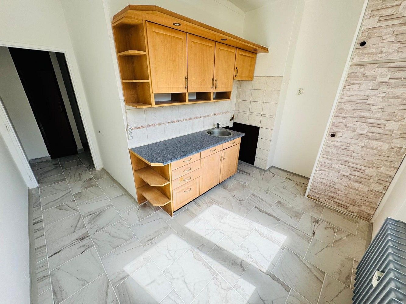 1+1, Bukovany, okres Sokolov, Karlovarský kraj, 33 m²