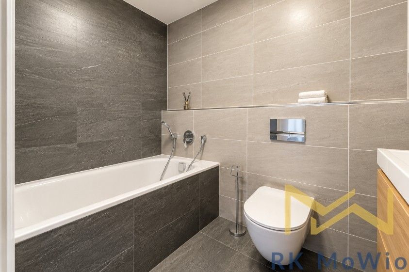 Byt 2+kk · 52 m² · V třešňovce, Praha - 4